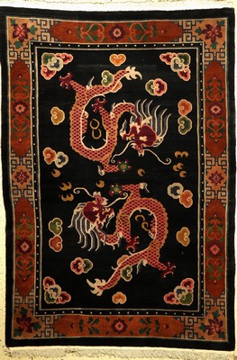 Nepal Drachenteppich, ca. 50 Jahre, Wolle auf Baumwolle, ca. 268 x 186 cm, EHZ: 2