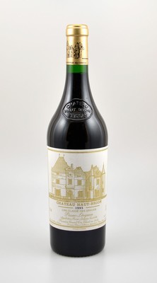1 Flasche 1995 Chateau Haut-Brion, Pessac-Leognan, Premier Grand Cru Classe, ca. 75 cl, 13 % Vol., Abstand zwischen Kapsel und Wein: ca. 1 cm, guter ...