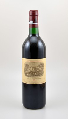 1 Flasche 1993 Chateau Lafite Rothschild, Pauillac, Premier Grand Cru Classe, ca. 75 cl, 13 % Vol., Füllstand: ca. into neck, guter ...