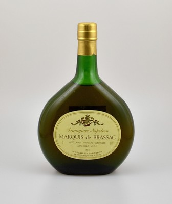 3 Flaschen Armagnac Napoleon Marquis de Brassac, je ca. 70 cl, 40 % Vol., Abstände zwischen Kapsel und Armagnac: je ca. 4,5 cm, gute ...