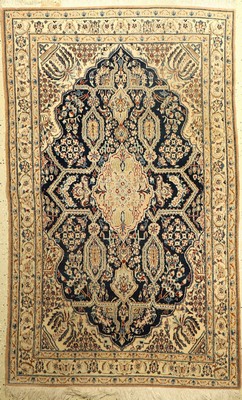 Nain, Persien, ca. 40 Jahre, Korkwolle mit Seide, ca. 185 x 113 cm, EHZ: 3-4