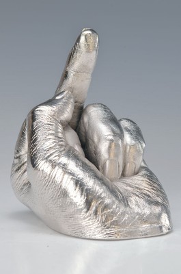 Ai Weiwei, geb. 1957, The artist's Hand, Gips und Polyurethan mit Rhodium galvanisiert, Auflage 1000 Exempl., ca. 12.7x10.19x12.7cm, im orig. ...