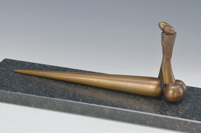 Paul Wunderlich, Eberswalde 1927-2010 Saint Pierre-de-Vassols, Salomon sitzend auf sockel (lose) , Bronze, sign., num. 210/1250, Gießerstempel, L. ...