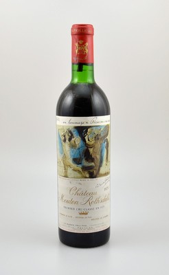 1 Flasche 1973 Chateau Mouton Rothschild, Pauillac, Premier Grand Cru Classe, ca. 73 cl, Füllstand: ca. top shoulder, Etikett l. beschmutzt, ...