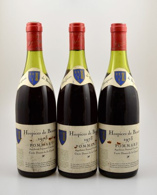 3 Flasche 1973 Hospices de Beaune, Pommard, Abstände zwischen Kapsel und Wein: ca. 3,5-4,5 cm, Etiketten beschmutzt, unverkostet, Provenienz: Aus ...