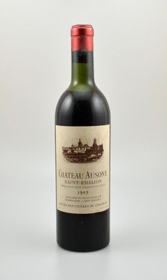 1 Flasche 1955 Chateau Ausone, Saint-Emilion, 1er Grand Cru Classe "A", Füllstand: ca. upper mid shoulder, Etikett l. gebräunt, ...