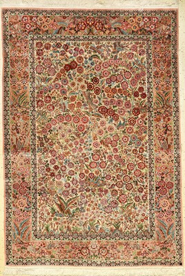 Seiden Ghom sehr fein, China, ca. 40 Jahre,reine Naturseide, ca. 204 x 138 cm, sehr feineQualität, Chen-Ping Manufaktur, EHZ: 2, ca. 1,1 Mil. ...
