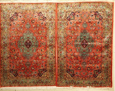 1 Paar Seiden Täbriz alt, Persien, ca. 60 Jahre, reine Naturseide, schöne Farben, glanzreiche Seide, EHZ: 2, ca. 152 x 100 cm, ca. 148 x 102 cm.