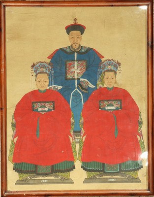 Ahnenbilder alt, China, um 1930-1950, Malerei, ca. 129 x 100 cm, original Rahmen, (Altersspuren)