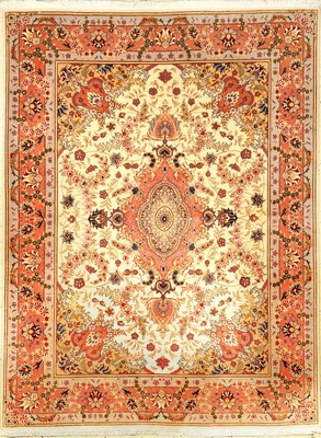Täbriz "Part-Silk" fein, (50 RAJ), Persien,ca. 15 Jahre, Korkwolle mit Seide, ca. 200 x 151 cm, hochwertig, EHZ: 1-2, (fachkundig ...