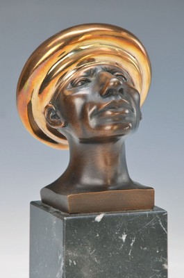 Rudolf Hausner, 1941-1995, Adam wohl behütet, Bronzeskulptur mit polierter Kappe, signiert und num. 685/1250, Gießerstempel Venturi Arte, ...