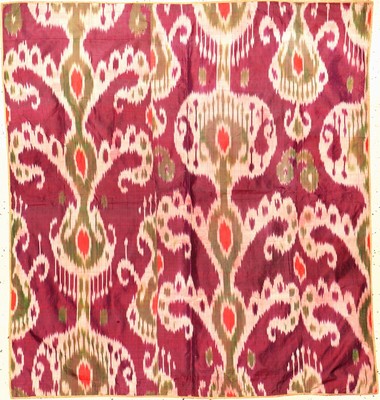 Usbekischer Seiden-Ikat antik (Fragment), Usbekistan, Ende 19.Jhd., Seide. Typische Ikat Ornametik auf violettfarbenen Grund, ca. 97 x 91 cm, EHZ: ...