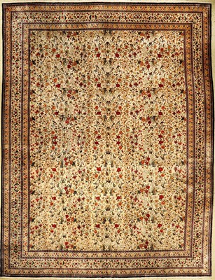 Seiden Hereke fein, China, ca. 40 Jahre, reine Naturseide, ca. 365 x 278 cm, sehr hochwertige Qualität, edel und dekorativ, EHZ:2-3, selten