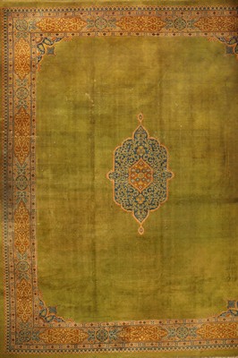 Grüner Smyrna "Palastteppich" antik, Türkei, um 1900, Wolle auf Baumwolle, ca. 500 x 420 cm, EHZ: (Alters und Gebrauchsspuren, obere ...