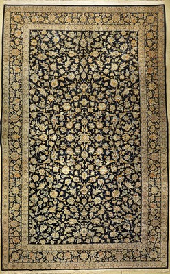 Keschan alt (Signiert), Persien, ca. 50 Jahre, Wolle auf Baumwolle, ca. 470 x 290 cm, EHZ: 2-3. Seltenes Format.