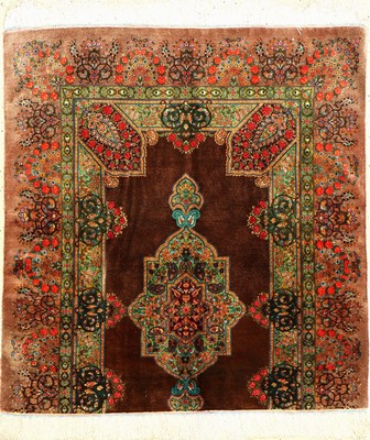 Sehr feiner Seiden Ghom (Wagireh), Persien, ca. 15 Jahre alt, reine Naturseide, ca. 103 x 96 cm, EHZ: 1-2 (fachkundig gereinigt), sehr hochwertige ...