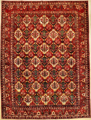 Bachtiar alt, Persien, um 1940, Wolle auf Baumwolle, ca. 415 x 307 cm, Naturfarben, edelund dekorativ, EHZ: 2-3 (fachkundig gereinigt), hochwertig. ...