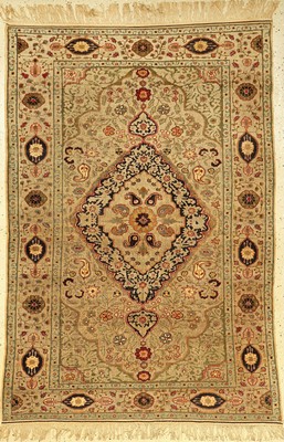 Feiner metallbroschierter Seiden Kaisery "Flosh" antik, Türkei, um 1900, Floshseide mit metallbroschierten Grund. Seltener Kaisery mit ...