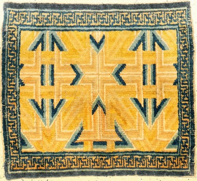 Seltene gelbe Ning-Hsia "Sitzmatte" antik (Stern Muster aus der Kangxi-Zeit), Westchina, 18.Jhd., Wolle geknüpft auf Baumwolle. ...
