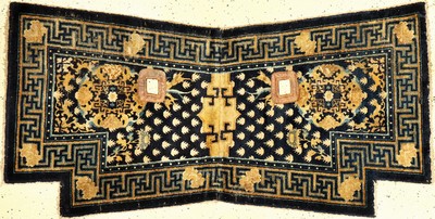 Feiner Ning-Hsia "Sattel" antik, Westchina, 18.Jhd., Wolle geknüpft auf Baumwolle. Hochwertiger Ning-Hsia Sattel gefertigt für den ...