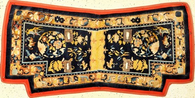 Ning-Hsia "Sattel" antik, Westchina, 19.Jhd., Wolle geknüpft auf Baumwolle. Feiner Sattel aus den Werkstätten Ning-Hsias mit ...