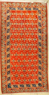 Khotan "Kelley" alt, Ostturkestan, um 1910/1920, Wolle geknüpft auf Baumwolle. Dekorativer Khotan mit Floralen allover Muster auf ...