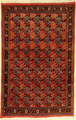 Feiner Bidjar antik, Nordwestpersien, um 1900, Korkwolle geknüpft auf Baumwolle. Feiner Bidjar mit erstklassigen und ausdrucksstarken Naturfarben. ...