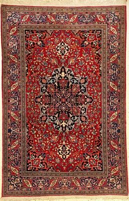 Feiner Esfahan "Ahmad" antik, Zentralpersien, um 1900, Korkwolle geknüpft auf Baumwo lle. Feiner Esfahan aus den Meisterwerkstätten Agha ...