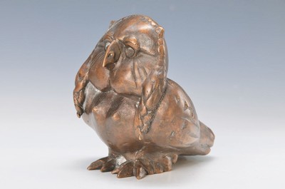 Gernot Rumpf, geb. 1941 Kaiserslautern, Eulendritsche, Bronzeguß, signiert, num. 6/25, Gießerstempel Strehle, H. ca. 16cm