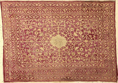 Metallstickerei antik (Qajar Wappen mit Löwe und Sonne), Südpersien, frühes 19.Jhd., Metallstickerei auf violetten Samt. Feine Arbeit. Sehr ...
