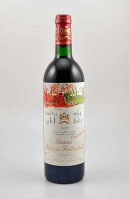 1 Flasche 1989 Chateau Mouton Rothschild, Pauillac, ca. 75 cl, 12,5 % Vol., Füllstand: into neck, sehr guter Erhaltungszustand, unverkostet, ...