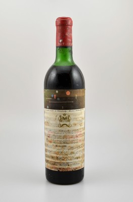 1 Flasche 1971 Chateau Mouton Rothschild, Pauillac, Füllstand: ca. upper mid shoulder, Etikett beschmutzt, Bewertung: Falstaff Magazin 88/100 ...
