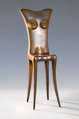 Falko Hamm, 1939 - 2015, große Bronzeskulptur, erotischer Stuhl, auf der Sitzunterseite signiert Hamm und Gießermarke Nowack, Berlin, leichte ...