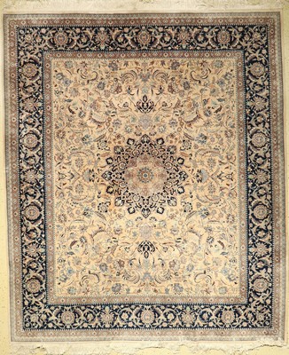 Nain, China, ca. 40 Jahre, Korkwolle, ca. 307 x 257 cm, EHZ: 2