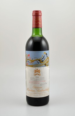 1 Flasche 1981 Chateau Mouton Rothschild, Pauillac, Premier Grand Cru Classe, ca. 75 cl,Füllstand: ca. top shoulder, Etikett min. beschmutzt, ...