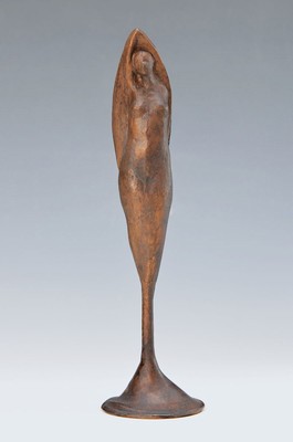 Wolfgang Seipenbusch, geb. 1942 Stuttgart, Studium an der Hochschule für Bildende Künste in Berlin, hier: Muse in Mandorla, Bronze, num 11/30, H. ...