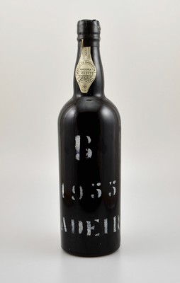 1 Flasche 1955 Madeira, H.M. Borges, Kapselwachs besch., Korken l. undicht, sammelwürdig, sehr selten auf dem Markt