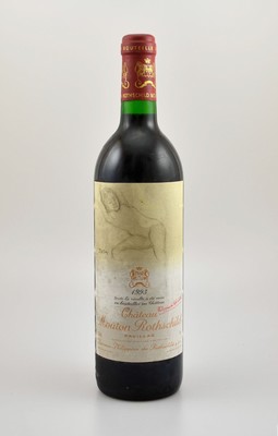 1 Flasche 1993 Chateau Mouton Rothschild, Pauillac, Premier Grand Cru Classe, ca. 75 cl, 12,5 % Vol., Füllstand: into neck, Etikett l. beschmutzt, ...