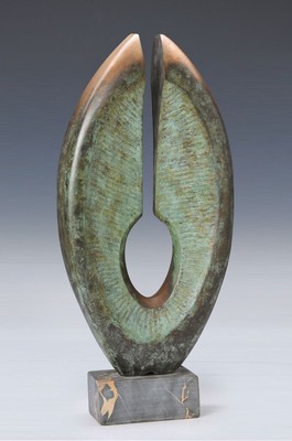 Pierre Schumann, 1917 Heide-2011 Eutin, bedeutender deutscher Bildhauer, zahlreiche Ausst. und Auszeichnungen, hier: Kosmische Form, Bronzeskulptur ...