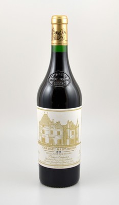 1 Flasche 1995 Chateau Haut-Brion, Pessac- Leognan, Premier Grand Cru Classe, ca. 75 cl, 13 % Vol., Abstand zwischen Kapsel und Wein: ca. 1 cm, ...