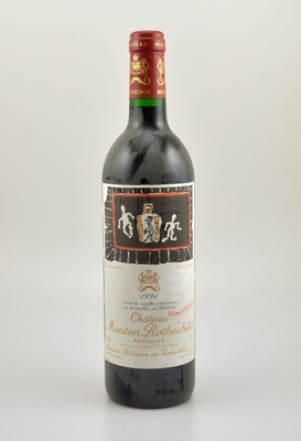 1 Flasche 1994 Chateau Mouton Rothschild, Pauillac, Premier Cru Classe, ca. 75 cl, 12,5 % Vol., Füllstand: ca. into neck, Künstleretikett von Karel ...