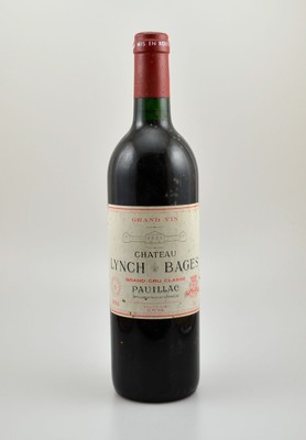 1 Flasche 1986 Chateau Lynch Bages, Pauillac, Grand Cru Classe, ca. 75 cl, 12,5 % Vol., Füllstand: into neck, Etikett l. beschmutzt, unverkostet, ...