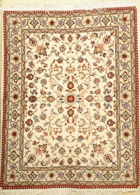 Täbriz fein, Persien, ca. 40 Jahre, Korkwolle mit Seide, ca. 194 x 151 cm, EHZ: 2-3(Wellig)