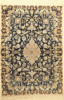 Feiner Nain (Part-Silk) alt, Persien, ca. 60 Jahre, Korkwolle mit Seide, ca. 158 x 110 cm, ca. 1,0 Mio. Kn/qm, seltenes Muster, EHZ: 2, edel und ...
