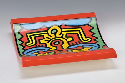 Keith Haring, 1958 Kutztowen - 1990 New York, Spirit of Art, New York Soho, The Estate of Keith Haring 1992, Ausformung Villeroy & Boch Nr. 27/750, ...