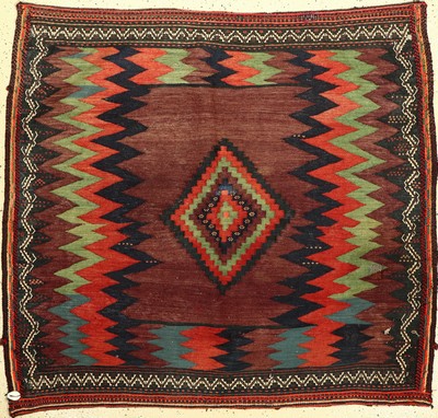 Ru-Korsi alt, Südpersien, um 1940/1950, Wolle auf Wolle, ca. 132 x 121 cm, EHZ: 2-3