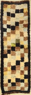Tülü alt, Türkei, ca. 60 Jahre, Wolle auf Wolle, ca. 315 x 104 cm, seltenes Format, zottiger Flor, EHZ: 2-3