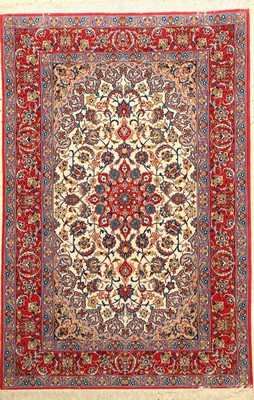 Esfahan fein, Persien, ca. 50 Jahre, Korkwolle mit und auf Seide, ca. 162 x 108 cm,EHZ: 2