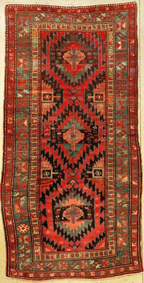 Karabagh alt, Kaukasus, um 1930, Wolle auf Wolle, ca. 297 x 154 cm, EHZ: 4