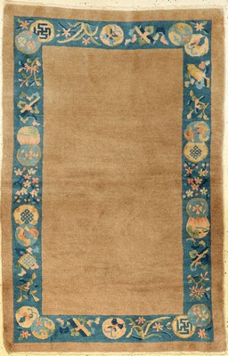 Peking alt, China, um 1940, Wolle auf Baumwolle, ca. 148 x 97 cm, dekorativ, Symbolornamentik in Borte, EHZ: 2